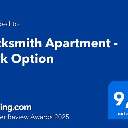 Locksmith Apartment - Park Option Seville Luaran gambar