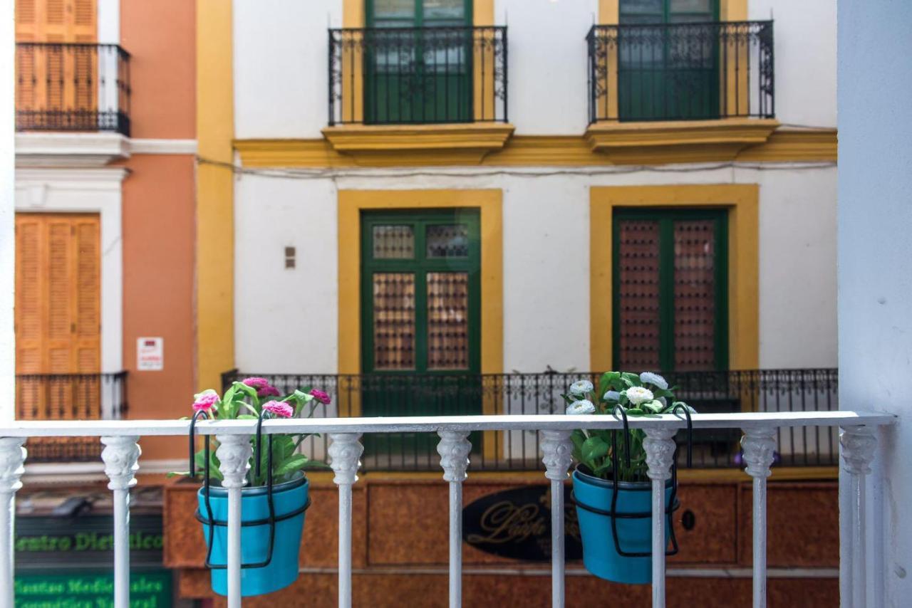 Locksmith Apartment - Park Option Seville Luaran gambar