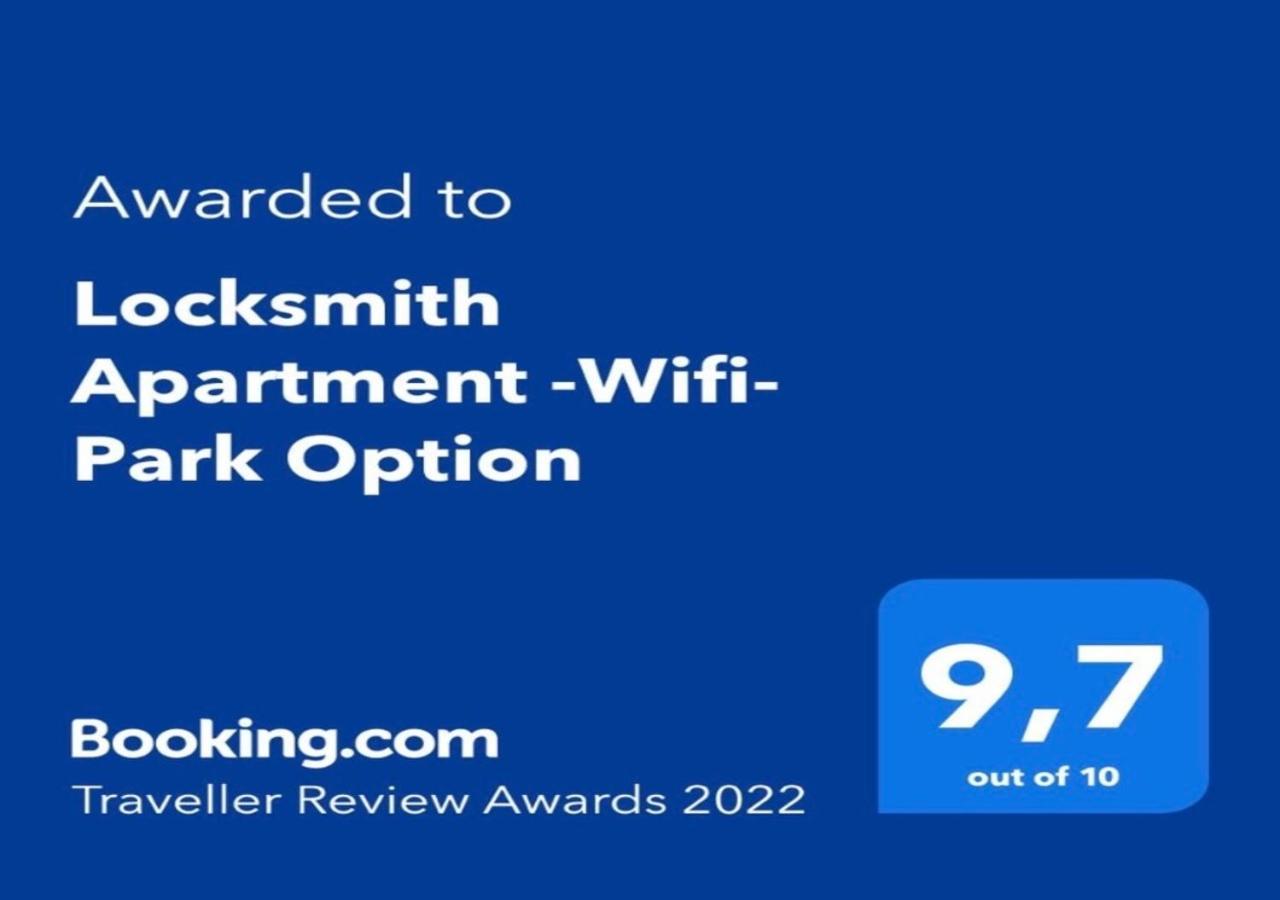 Locksmith Apartment - Park Option Seville Luaran gambar