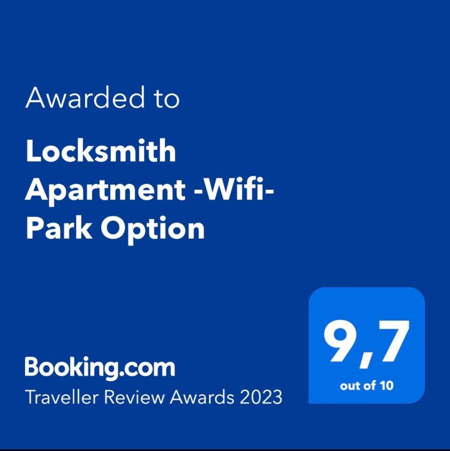 Locksmith Apartment - Park Option Seville Luaran gambar