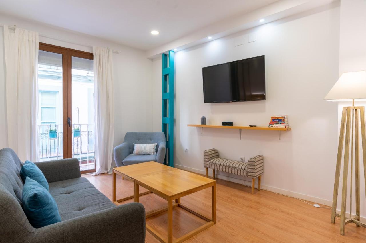 Locksmith Apartment - Park Option Seville Luaran gambar