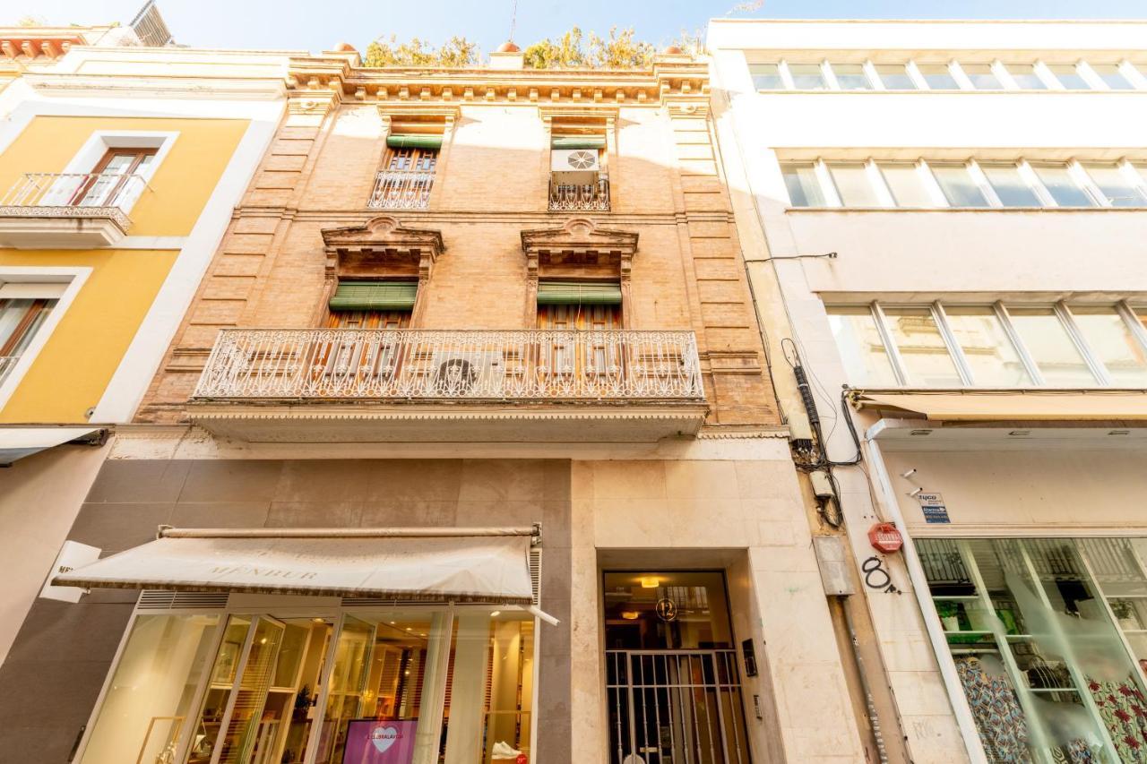 Locksmith Apartment - Park Option Seville Luaran gambar